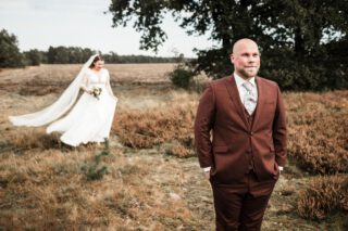 Der Kalender für die Hochzeitssaison 2026 füllt sich! Meldet euch zeitnah, wenn ihr lockere, authentische und echte Bilder voller Emotionen wollt - hier gibt es keine gestellten Trendfotos im Magazin-Style, die euch in 20 Jahren nicht mehr an eure schönsten Emotionen erinnern können :)

HOCHZEITSFOTOGRAFIN VECHTA
HOCHZEITEN
VECHTA
FOTOGRAFIN