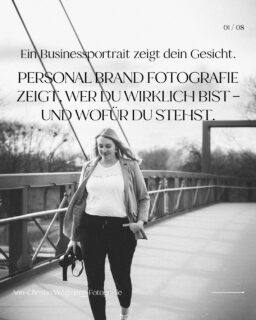 Ein gutes Portrait kann alles richtig machen und trotzdem nichts über dich sagen.

Meistens ist es ein Porträt vor neutralem Hintergrund, freundlich, ordentlich gemacht, brauchbar für LinkedIn und eventuell noch die Über mich-Seite auf deiner Website. Das ist kein schlechtes Bild. Es beantwortet jedoch nur eine Frage, die dir niemand stellt.

Denn wenn eine Kundin sich für dich interessiert, will sie nicht nur wissen, wie du aussiehst. Sie will wissen, wofür du stehst, ob du zuhörst, ob dir Sorgfalt wichtiger ist als Tempo, ob du der Mensch bist, dem sie etwas anvertrauen würde. Deine Ausstrahlung zählt hier viel mehr als ein ordentliches Lächeln in die Kamera.

Deshalb ist meine Personal Brand Fotografie nicht nur ein einfaches Fotoshooting, sondern ein ganzer Prozess. Von der Strategie über das Fotoshooting zum Content, der zeigt, wer du wirklich bist und wofür du steht.

Lass uns gern in einem kostenlosen Erstgespräch checken, ob das zu dir passt! Link zum Vibe Check in Bio!

____________________________________________
Ann-Christin Wegmann Fotografie
Personal Brand Fotografin - für Frauen im Business, die sichtbar werden und andere inspirieren wollen✨

FOTOGRAFIN IN VECHTA
PERSONAL BRANDS
UNTERNEHMERIN
HAMBURG
BREMEN
OSNABRÜCK